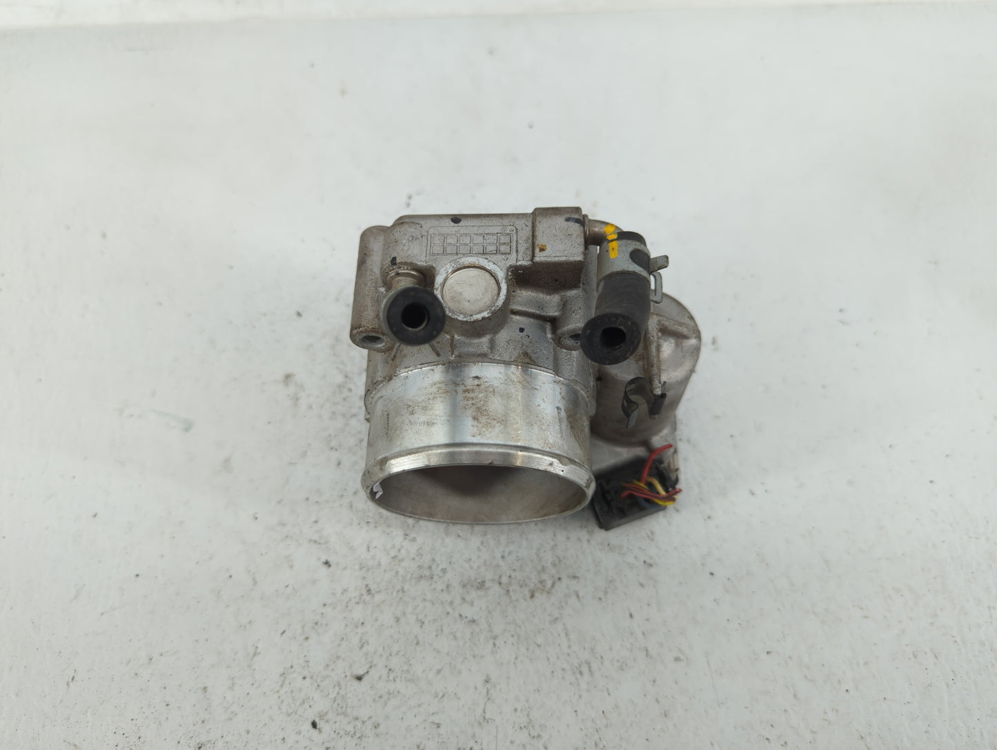 2015-2019 Hyundai Sonata Throttle Body P/N:35100-2G600 Fits Fits 2015 2016 2017 2018 2019 2020 2021 OEM Used Auto Parts - Oe