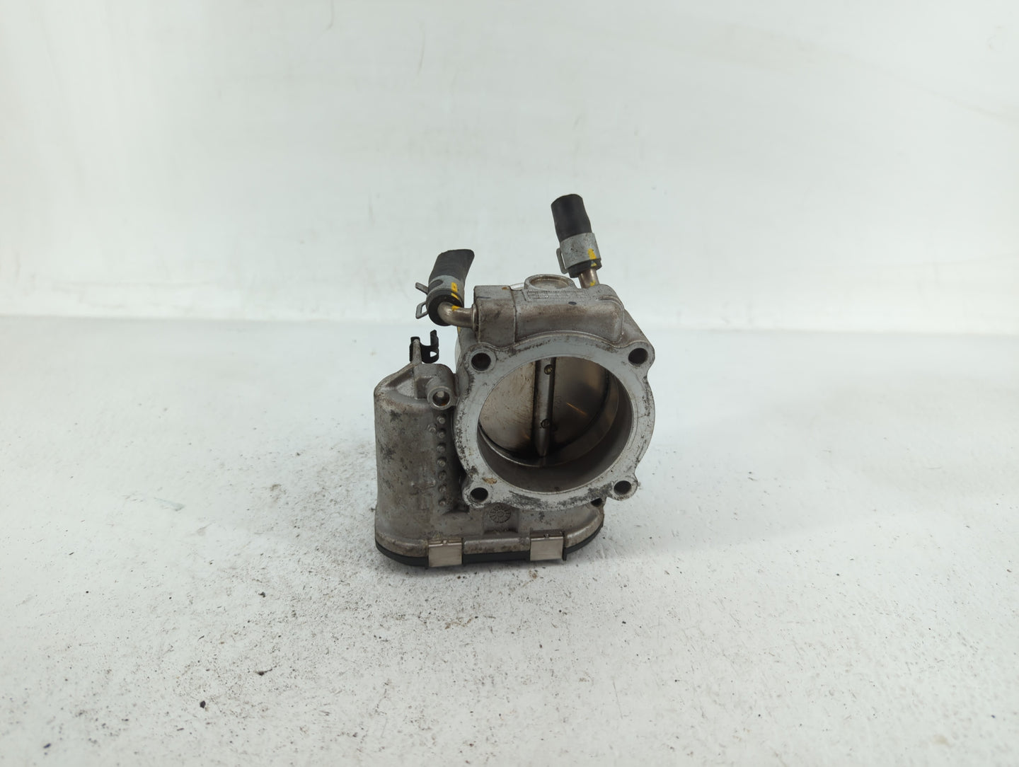 2015-2019 Hyundai Sonata Throttle Body P/N:35100-2G600 Fits Fits 2015 2016 2017 2018 2019 2020 2021 OEM Used Auto Parts - Oe