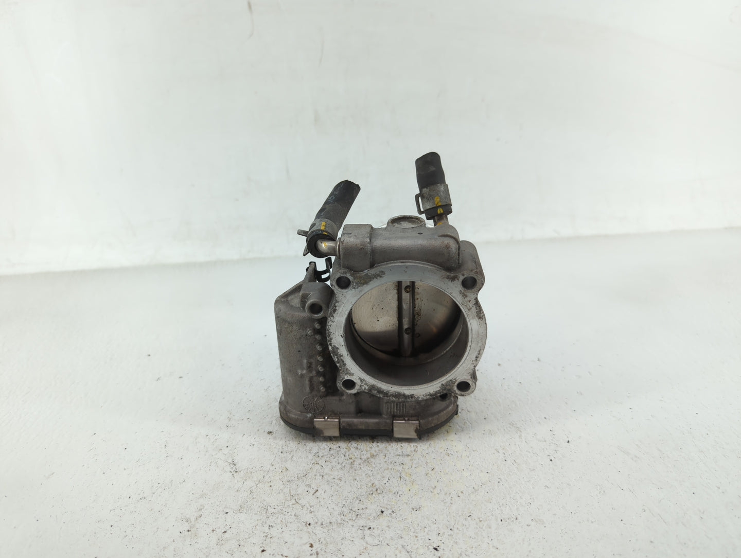2015-2019 Hyundai Sonata Throttle Body P/N:35100-2G600 Fits Fits 2015 2016 2017 2018 2019 2020 2021 OEM Used Auto Parts - Oe
