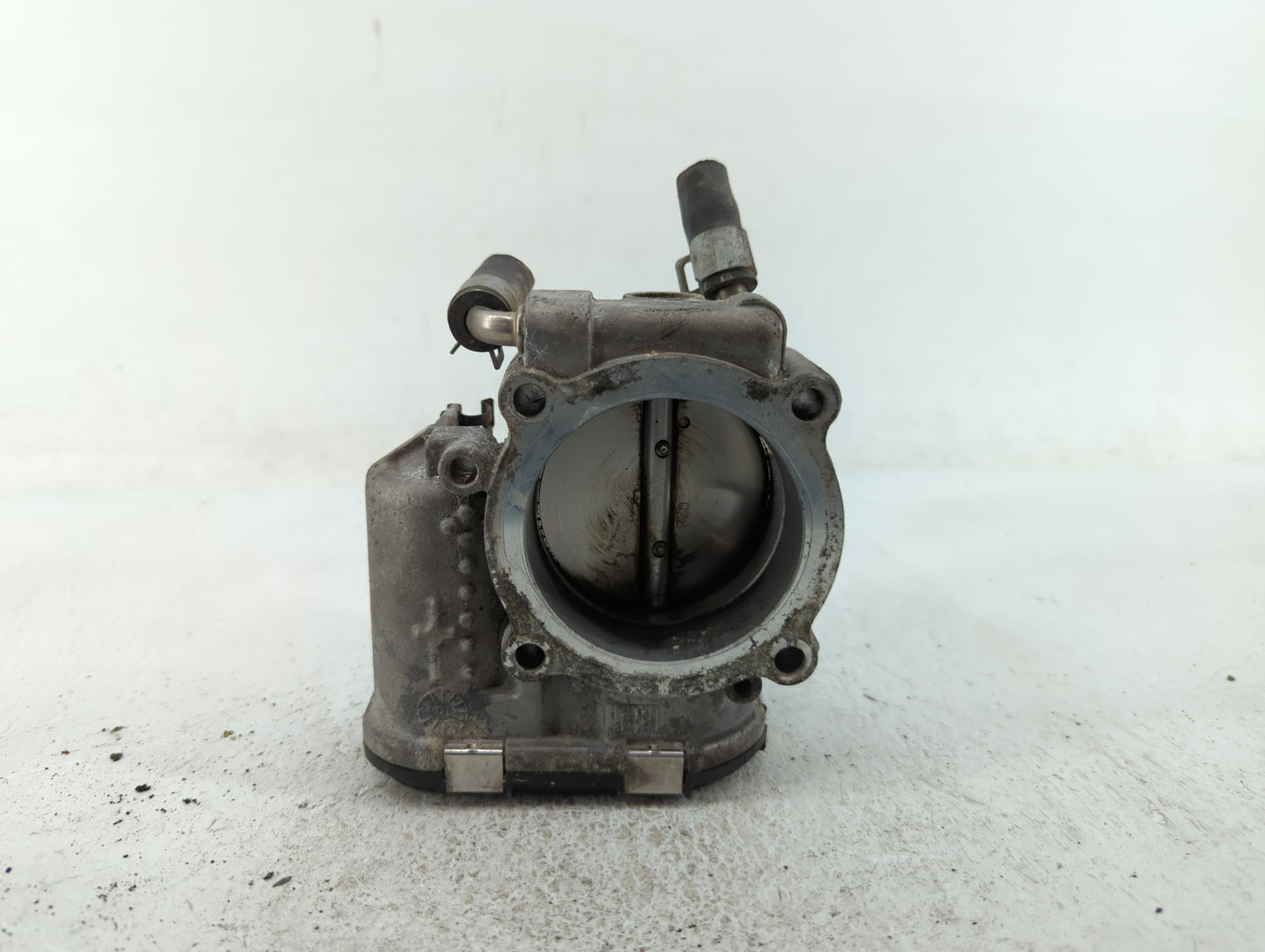 2015-2019 Hyundai Sonata Throttle Body P/N:35100-2G600 Fits Fits 2015 2016 2017 2018 2019 2020 2021 OEM Used Auto Parts - Oe