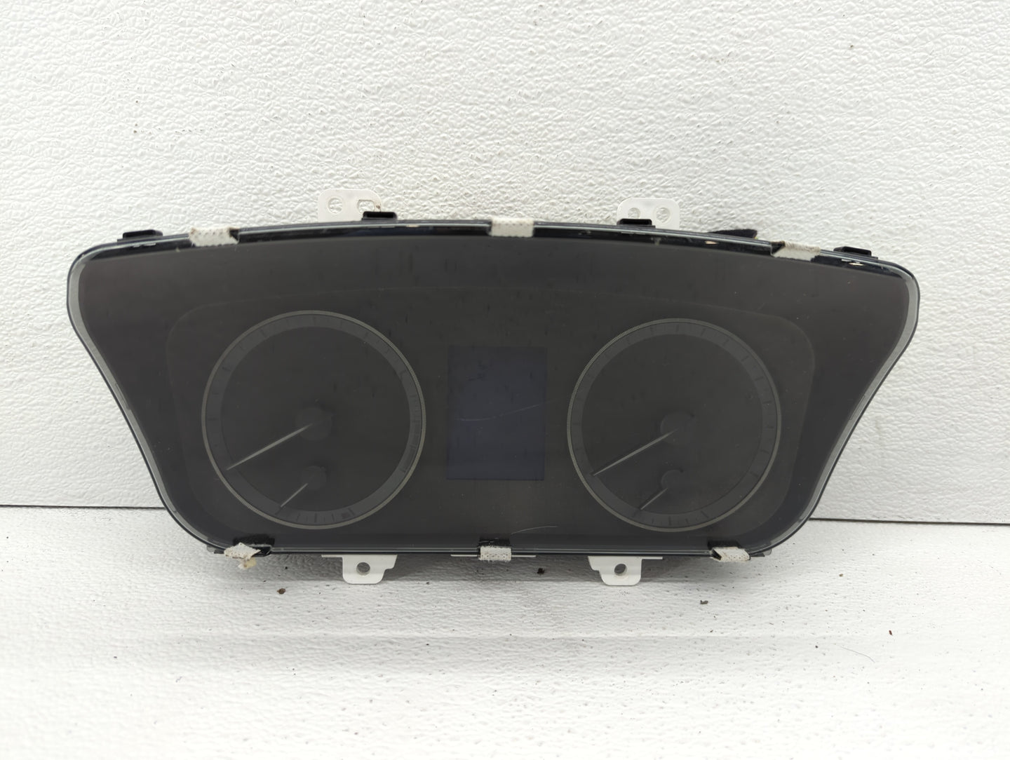2017 Hyundai Sonata Instrument Cluster Speedometer Gauges P/N:94001-C2201 Fits OEM Used Auto Parts - Oemusedautoparts1.com