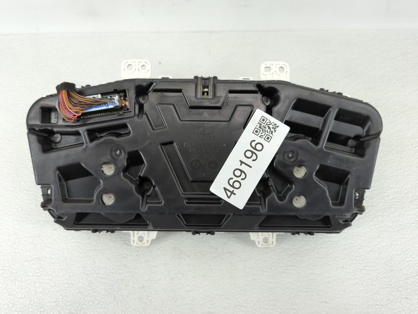 2015-2017 Hyundai Sonata Instrument Cluster Speedometer Gauges P/N:94001-C2201 94011-C2100 Fits Fits 2015 2016 2017 OEM Used