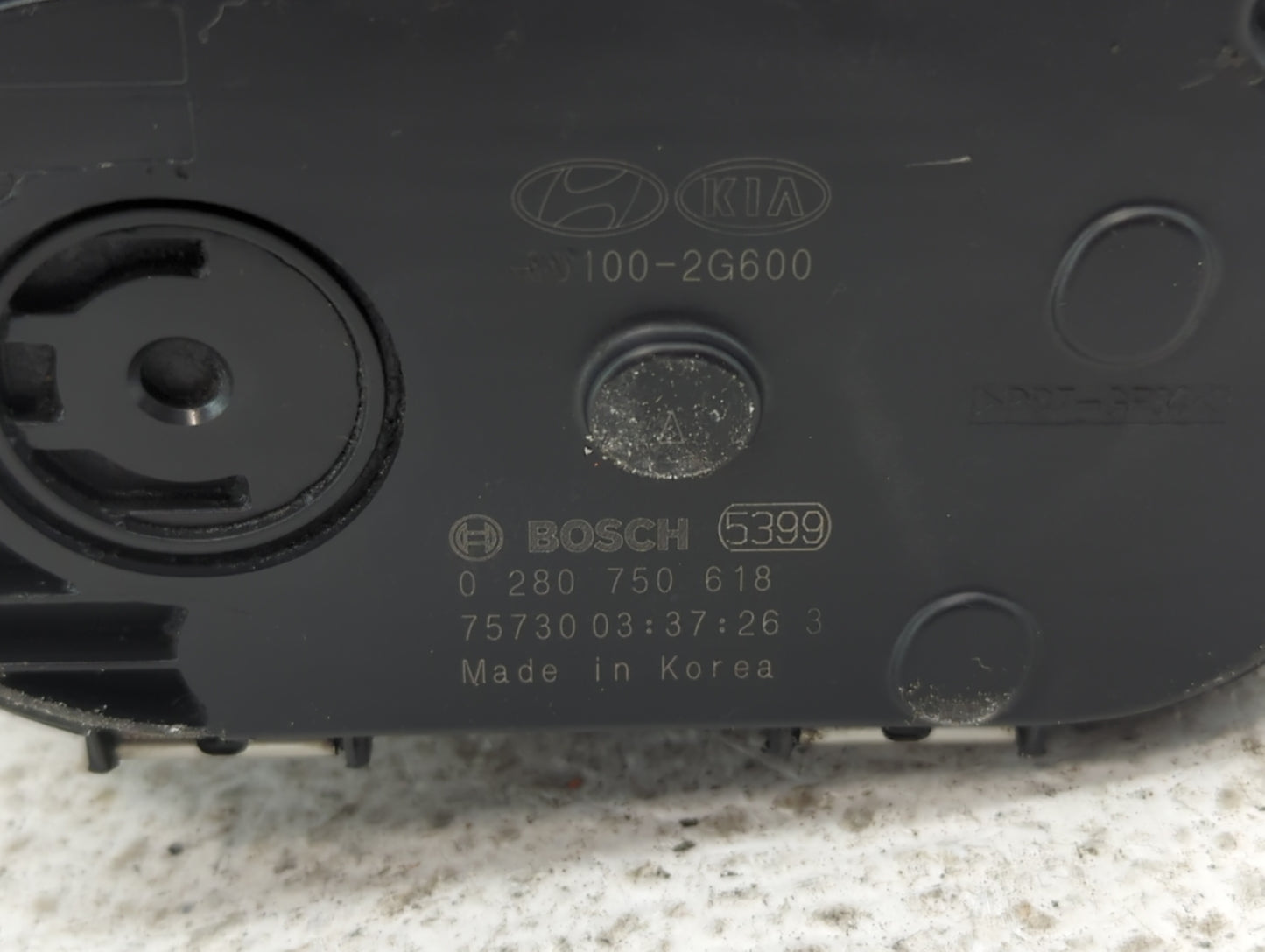 2015-2019 Hyundai Sonata Throttle Body P/N:35100-2G600 Fits Fits 2015 2016 2017 2018 2019 2020 2021 OEM Used Auto Parts - Oe
