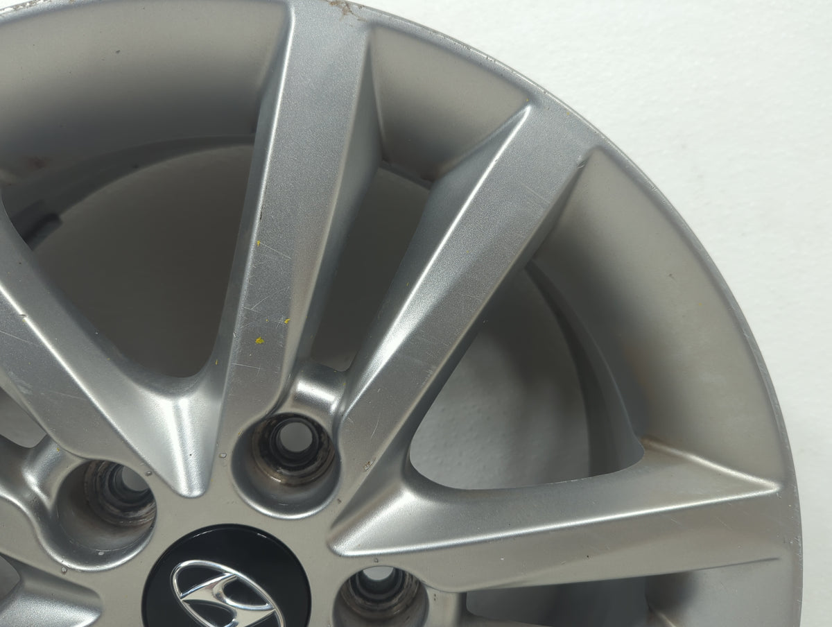 2017 Hyundai Sonata Oem Wheel Rim 5039197 - Oemusedautoparts1.com