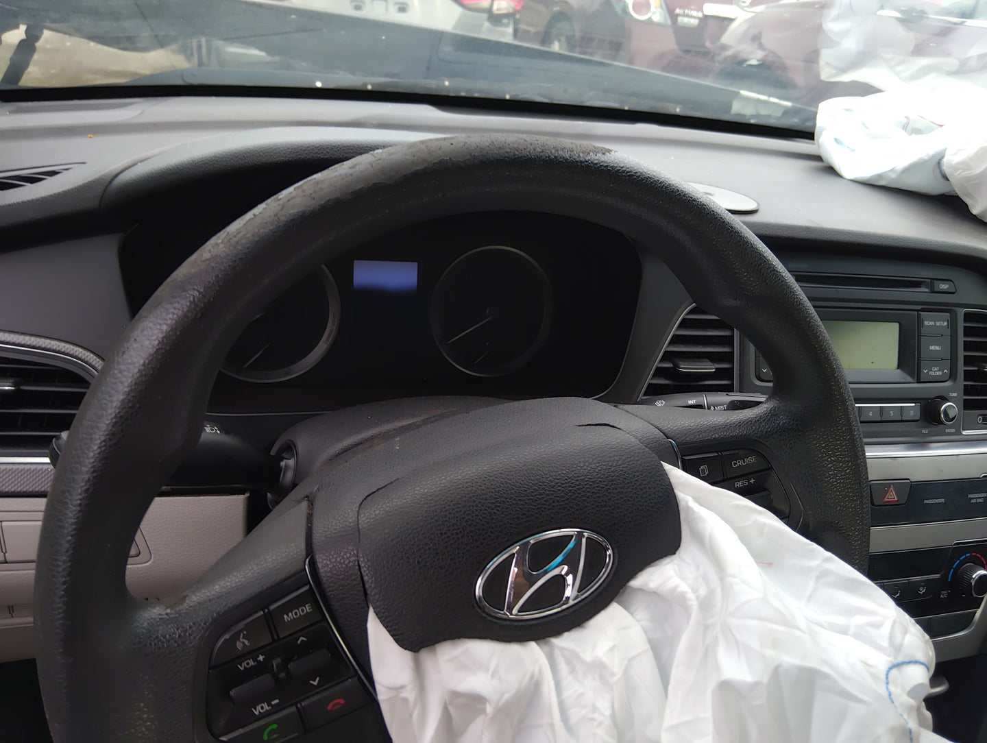 2016-2017 Hyundai Sonata Instrument Cluster Speedometer Gauges Miles:114K Fits Fits 2016 2017 OEM Used Auto Parts - Oemuseda