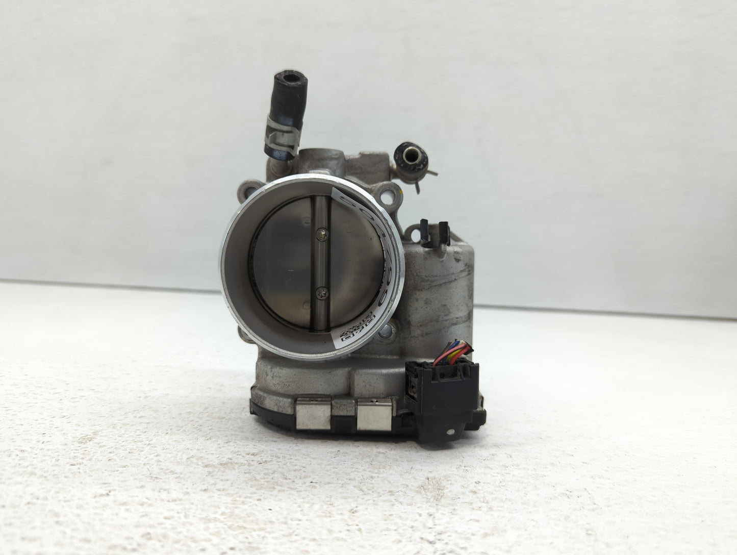 2015-2019 Hyundai Sonata Throttle Body P/N:35100-2G600 Fits Fits 2015 2016 2017 2018 2019 2020 2021 OEM Used Auto Parts - Oe