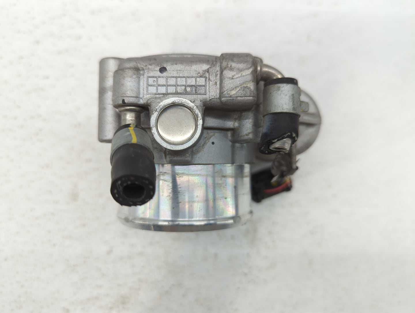 2015-2019 Hyundai Sonata Throttle Body P/N:35100-2G600 Fits Fits 2015 2016 2017 2018 2019 2020 2021 OEM Used Auto Parts - Oe