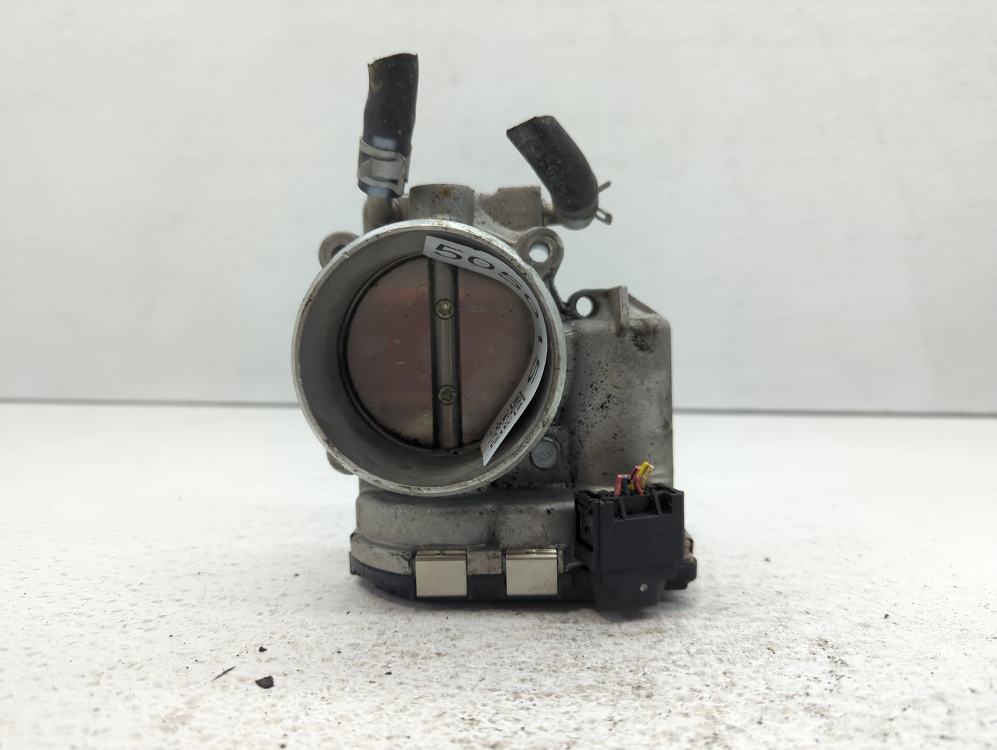2015-2019 Hyundai Sonata Throttle Body P/N:35100-2G600 Fits Fits 2015 2016 2017 2018 2019 2020 2021 OEM Used Auto Parts - Oe
