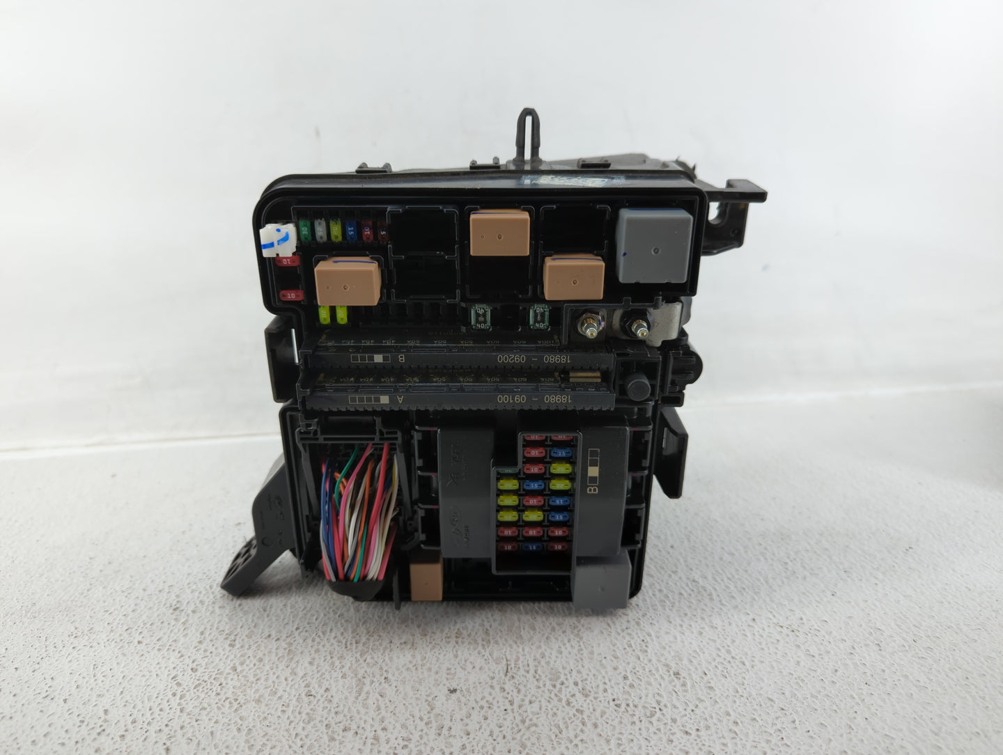 2016-2017 Hyundai Sonata Fusebox Fuse Box Panel Relay Module P/N:6423-0102-7 Fits Fits 2016 2017 OEM Used Auto Parts - Oemus