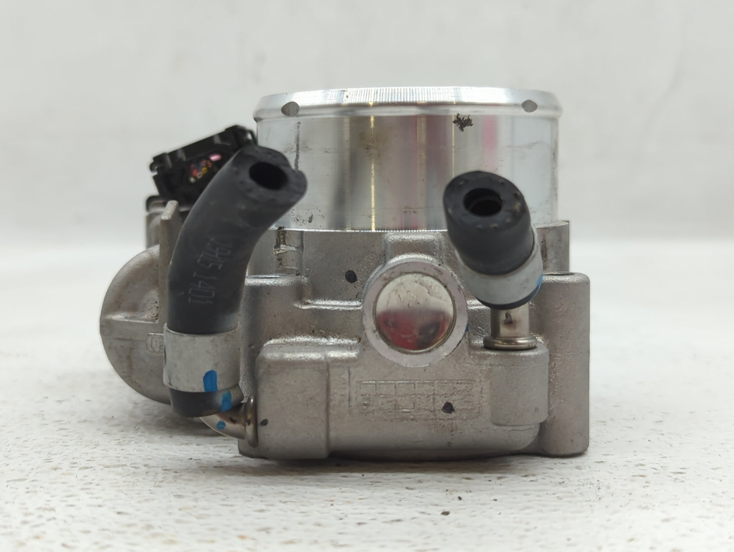 2015-2019 Hyundai Sonata Throttle Body P/N:35100-2G600 Fits Fits 2015 2016 2017 2018 2019 2020 2021 OEM Used Auto Parts - Oe