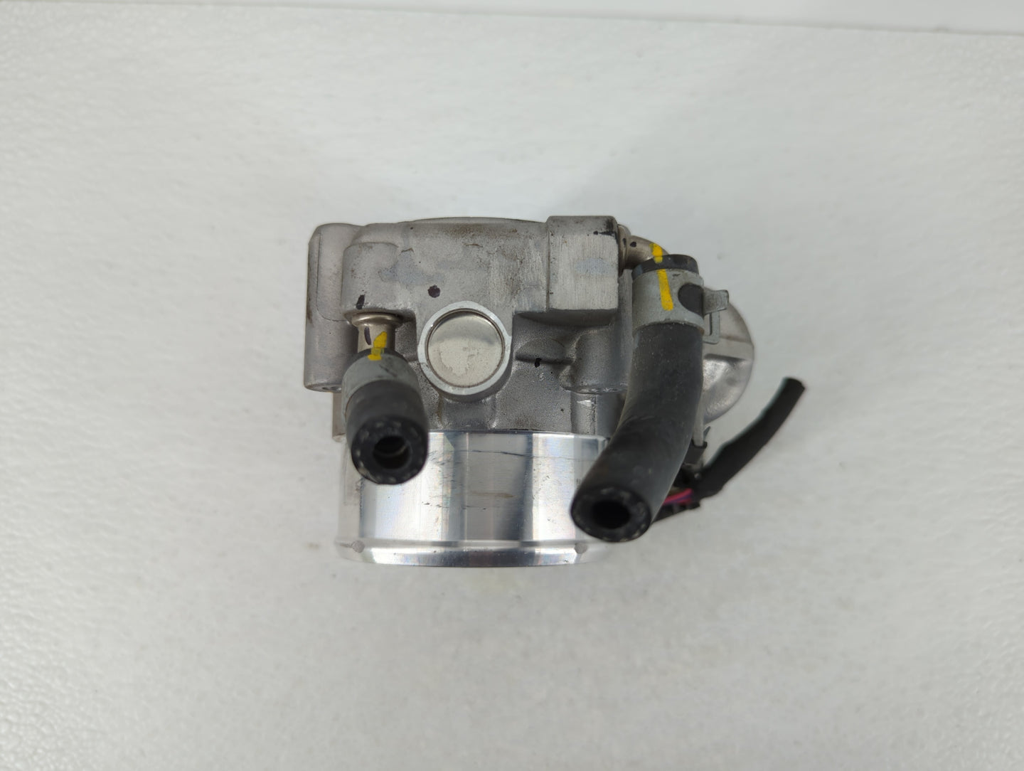 2015-2019 Hyundai Sonata Throttle Body P/N:35100-2G600 Fits Fits 2015 2016 2017 2018 2019 2020 2021 OEM Used Auto Parts - Oe