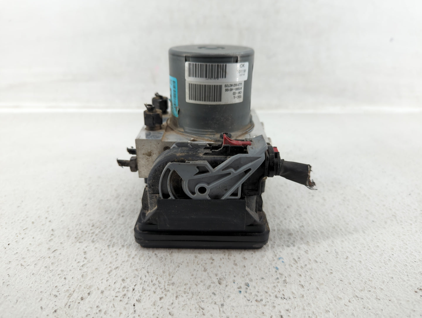 2015-2017 Hyundai Sonata ABS Pump Control Module Replacement P/N:61589-45100 58920-C2201 Fits Fits 2015 2016 2017 OEM Used A
