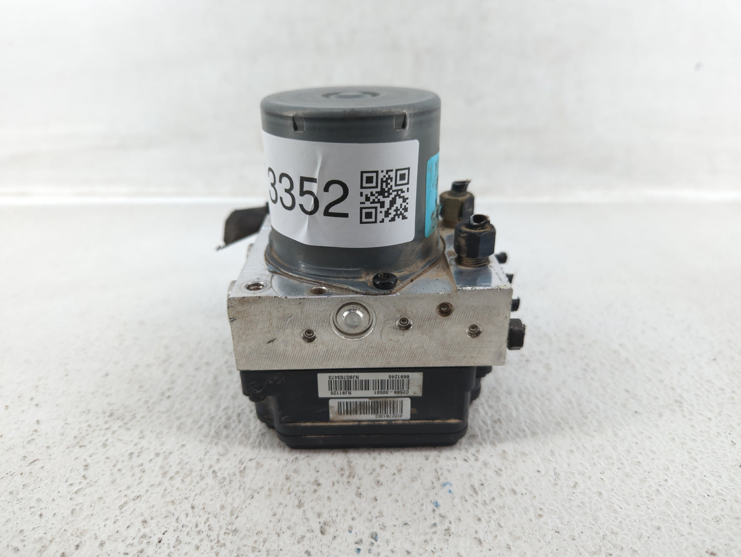 2015-2017 Hyundai Sonata ABS Pump Control Module Replacement P/N:61589-45100 58920-C2201 Fits Fits 2015 2016 2017 OEM Used A