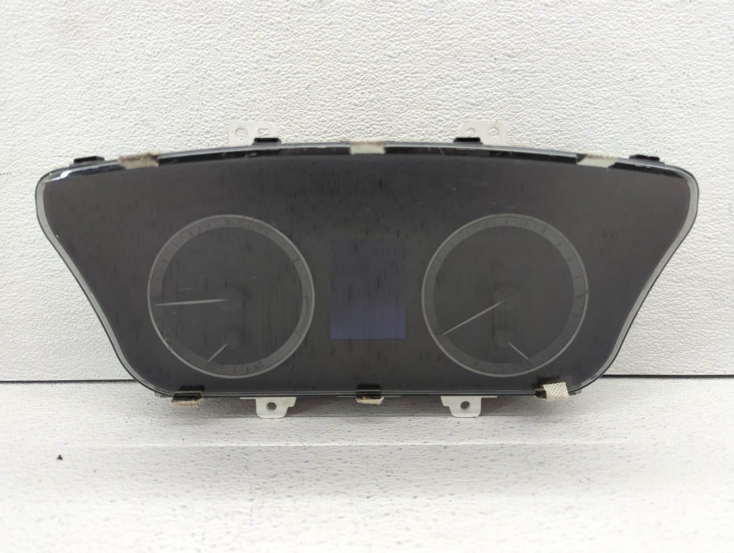 2016-2017 Hyundai Sonata Instrument Cluster Speedometer Gauges P/N:94001-C2201 Fits Fits 2016 2017 OEM Used Auto Parts - Oem