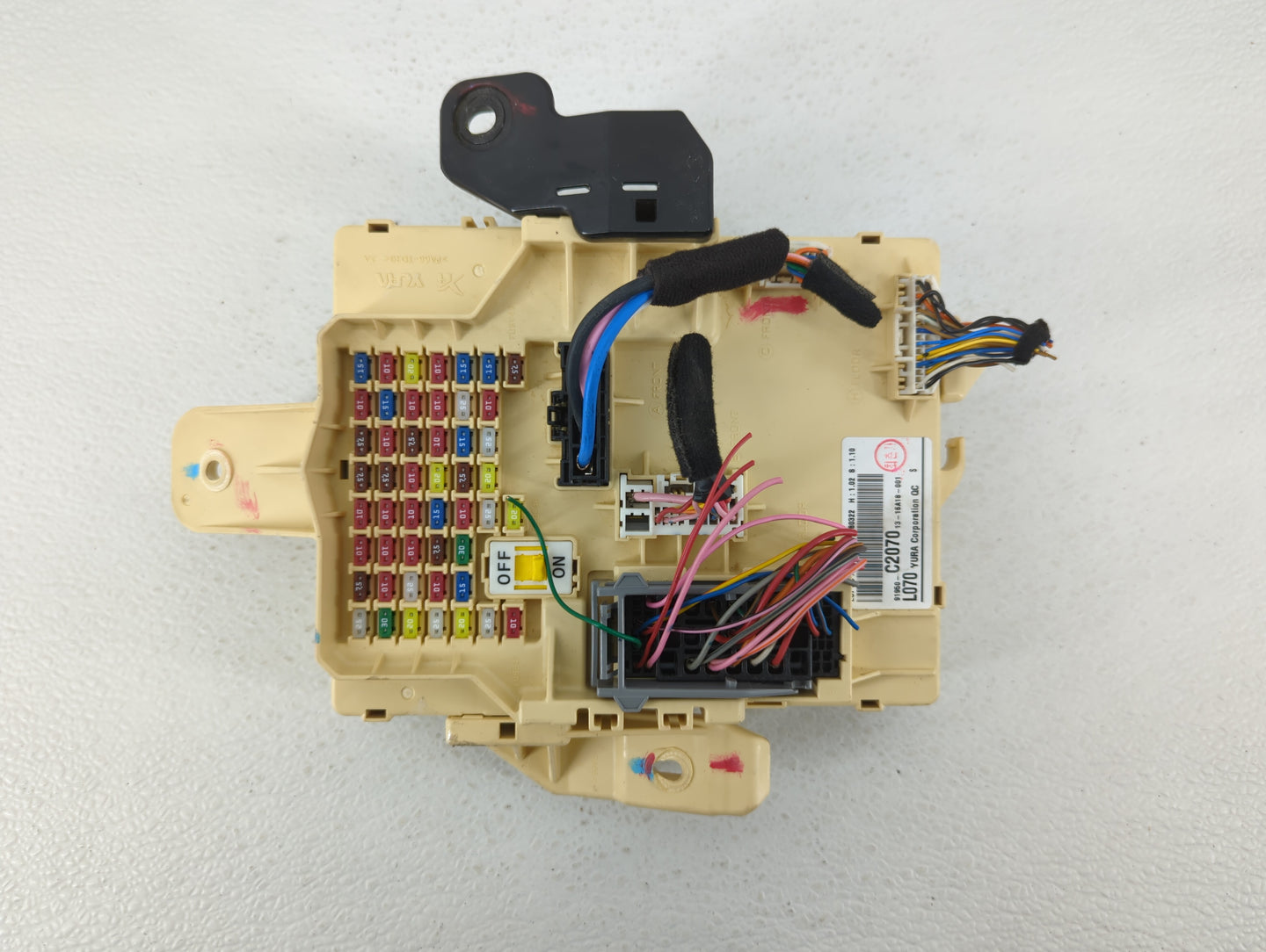 2017 Hyundai Sonata Fusebox Fuse Box Panel Relay Module P/N:91950-C2070 91950-3S051, 91950-3S740, 91950-3S062, VS9120030212M