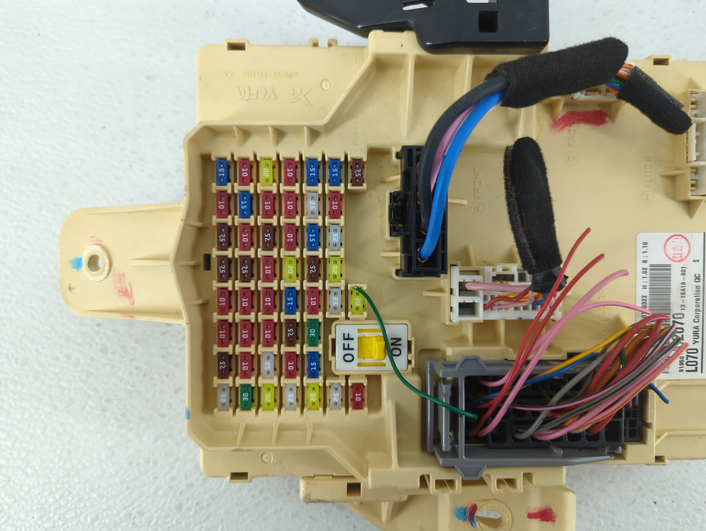 2017 Hyundai Sonata Fusebox Fuse Box Panel Relay Module P/N:91950-C2070 91950-3S051, 91950-3S740, 91950-3S062, VS9120030212M