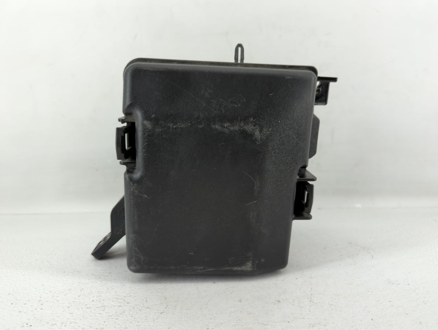 2016-2017 Hyundai Sonata Fusebox Fuse Box Panel Relay Module Fits Fits 2016 2017 OEM Used Auto Parts - Oemusedautoparts1.com