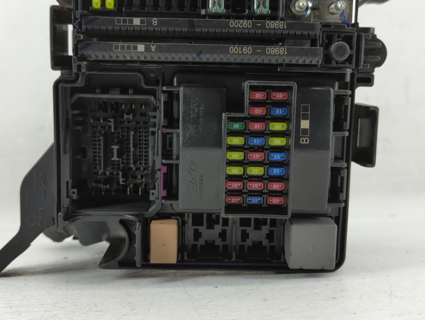 2016-2017 Hyundai Sonata Fusebox Fuse Box Panel Relay Module Fits Fits 2016 2017 OEM Used Auto Parts - Oemusedautoparts1.com