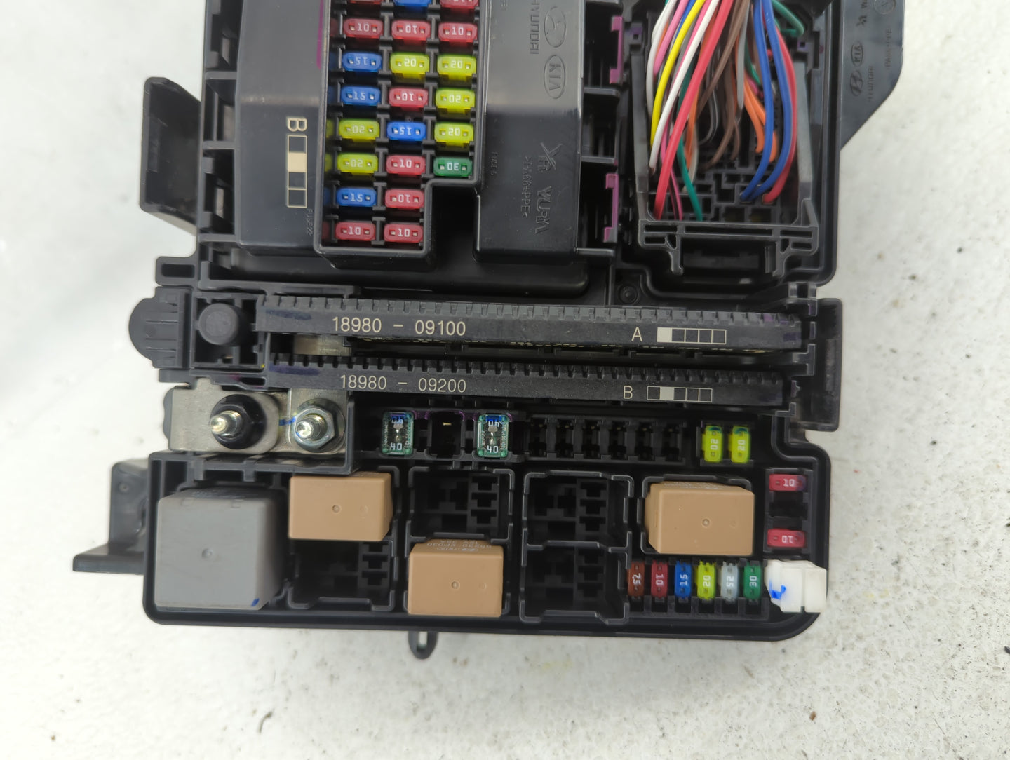 2016-2017 Hyundai Sonata Fusebox Fuse Box Panel Relay Module P/N:91950-C1820 Fits Fits 2016 2017 OEM Used Auto Parts - Oemus