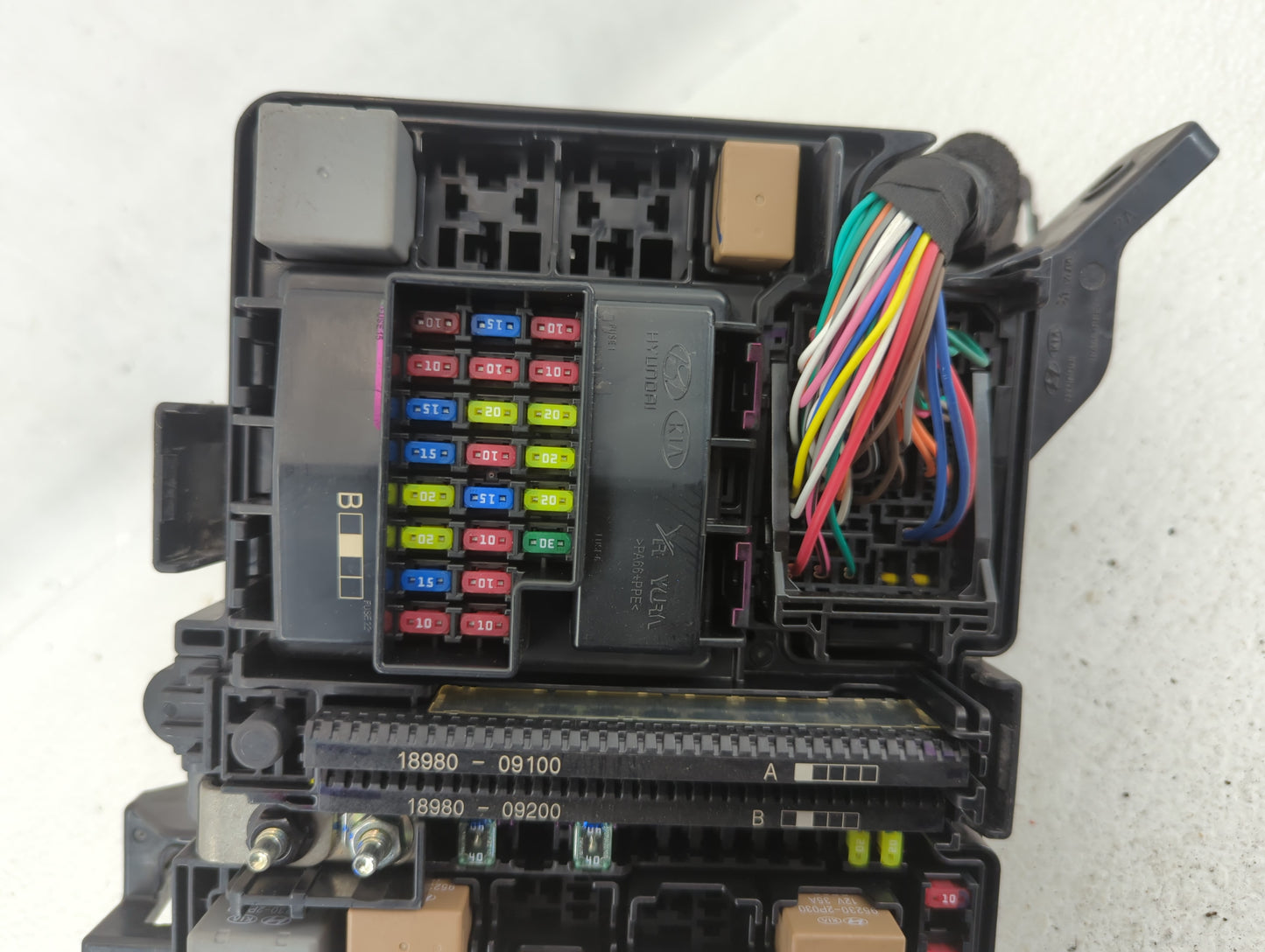 2016-2017 Hyundai Sonata Fusebox Fuse Box Panel Relay Module P/N:91950-C1820 Fits Fits 2016 2017 OEM Used Auto Parts - Oemus