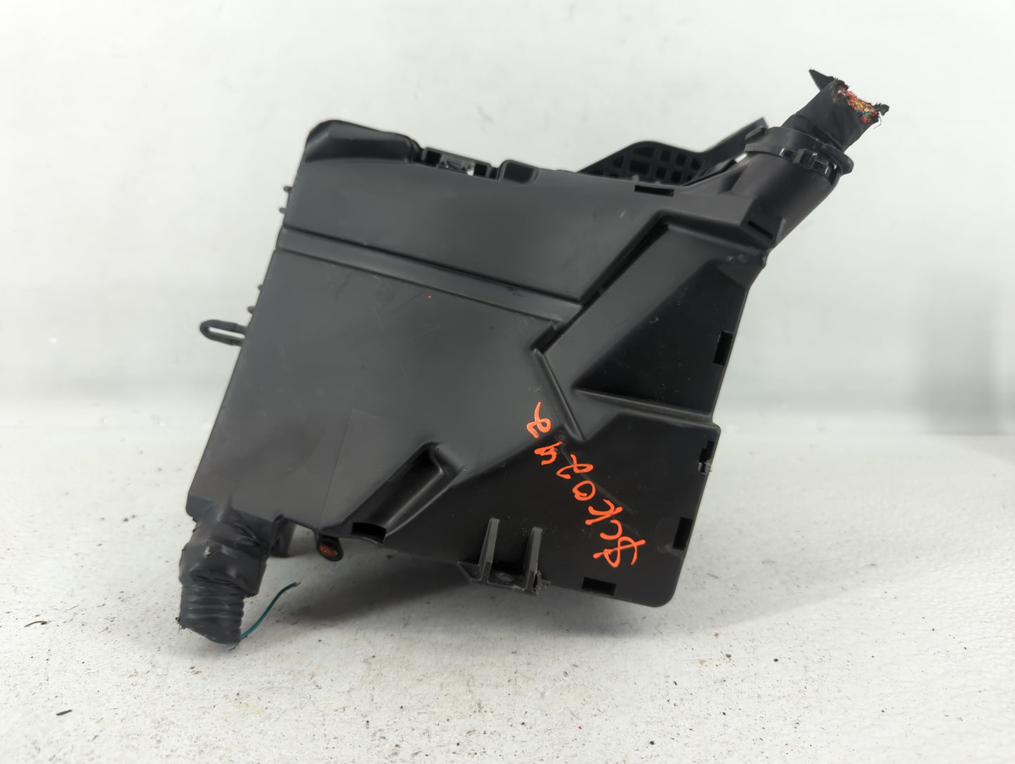 2016-2017 Hyundai Sonata Fusebox Fuse Box Panel Relay Module P/N:91950-C1820 Fits Fits 2016 2017 OEM Used Auto Parts - Oemus