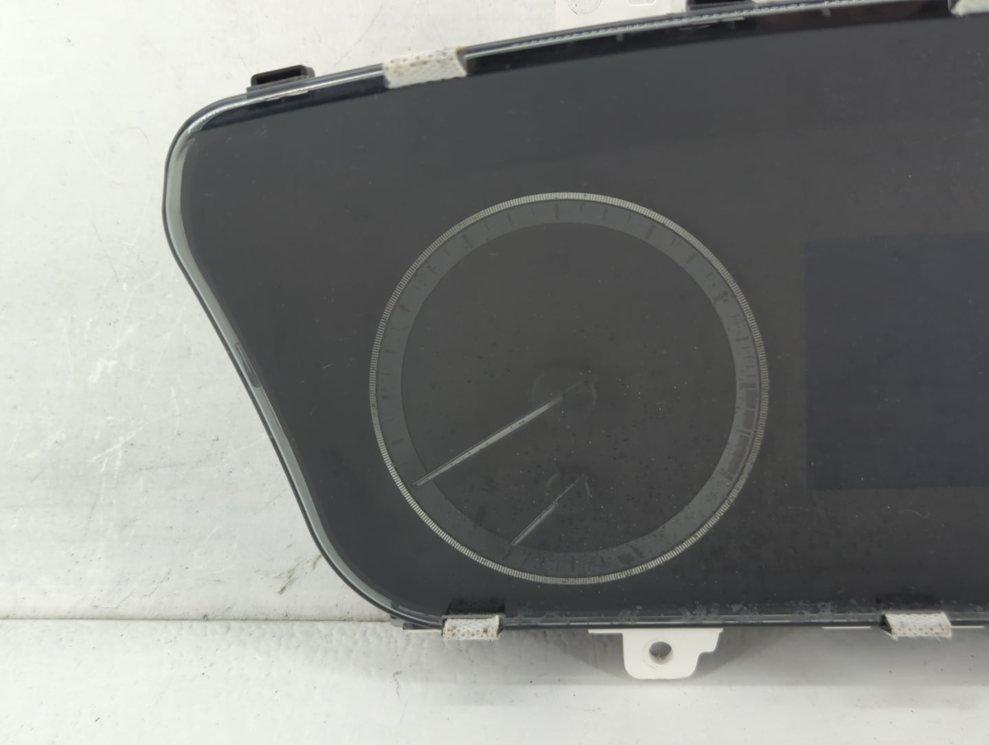 2016-2017 Hyundai Sonata Instrument Cluster Speedometer Gauges P/N:94001-C2201 Fits Fits 2016 2017 OEM Used Auto Parts - Oem