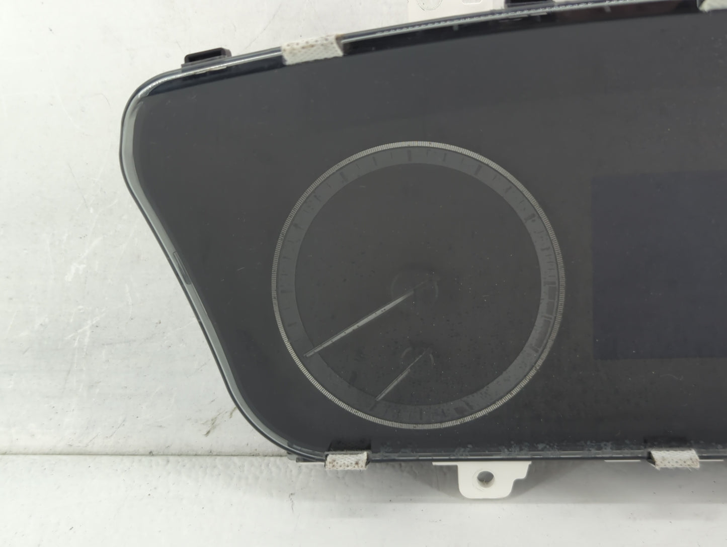 2016-2017 Hyundai Sonata Instrument Cluster Speedometer Gauges P/N:94001-C2201 Fits Fits 2016 2017 OEM Used Auto Parts - Oem