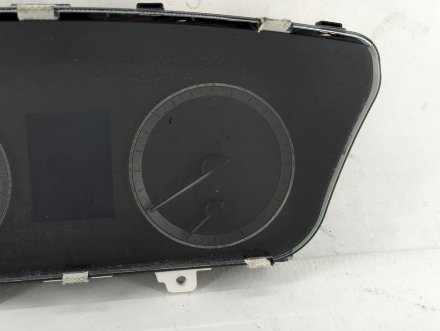 2016-2017 Hyundai Sonata Instrument Cluster Speedometer Gauges P/N:94001-C2201 Fits Fits 2016 2017 OEM Used Auto Parts - Oem
