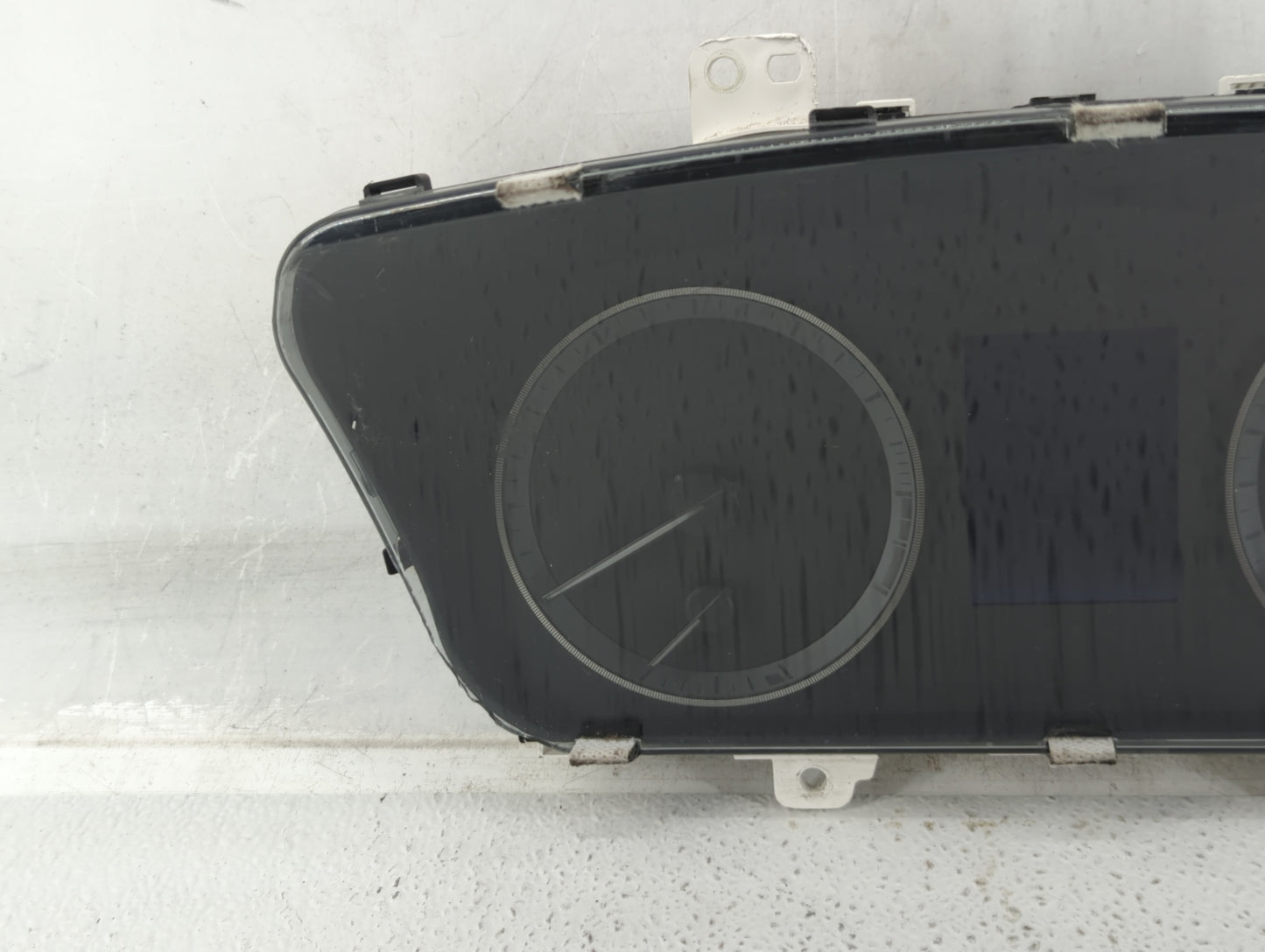2016-2017 Hyundai Sonata Instrument Cluster Speedometer Gauges P/N:94001-C2201 Fits Fits 2016 2017 OEM Used Auto Parts - Oem