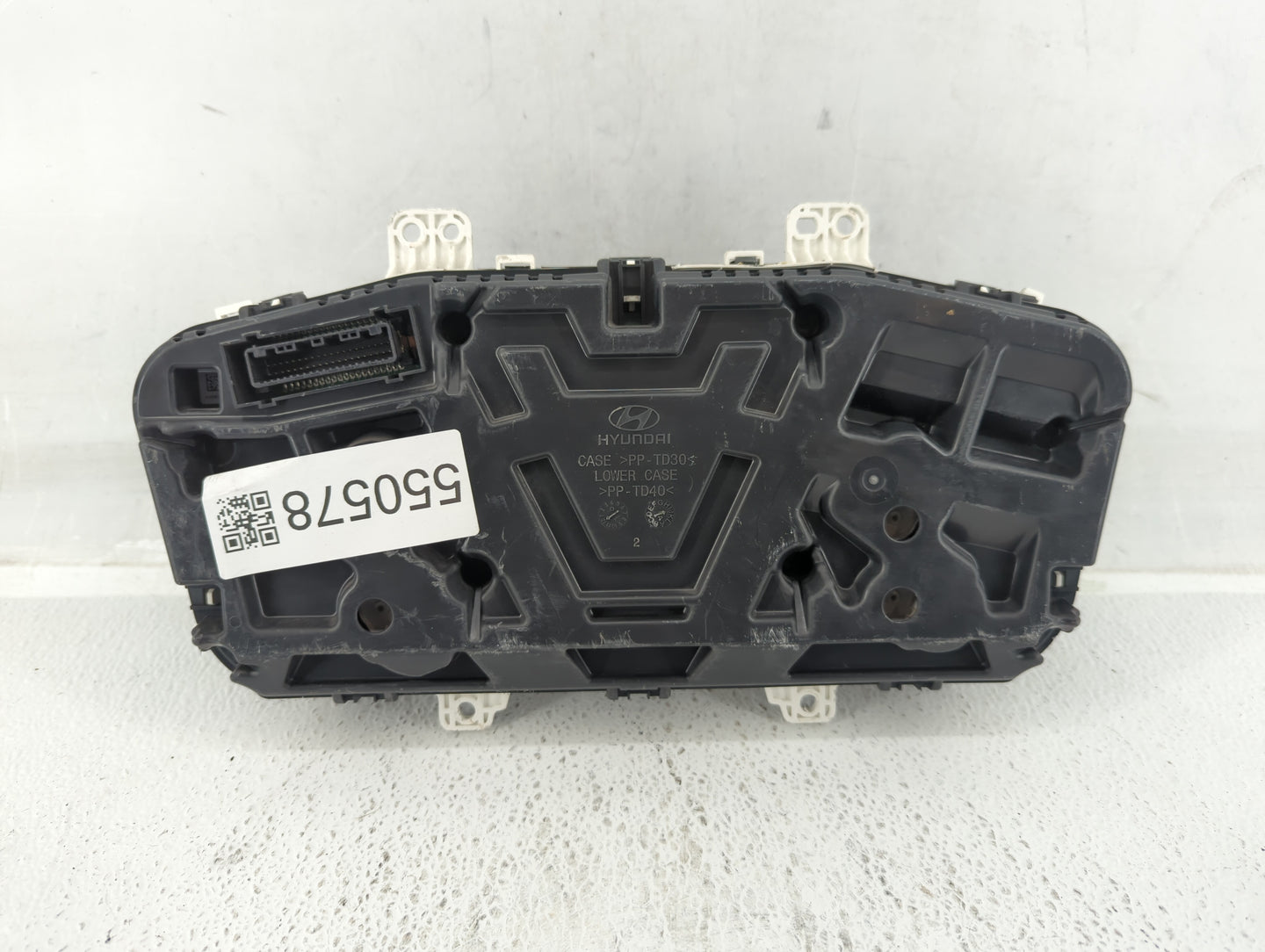 2016-2017 Hyundai Sonata Instrument Cluster Speedometer Gauges P/N:94001-C2201 Fits Fits 2016 2017 OEM Used Auto Parts - Oem
