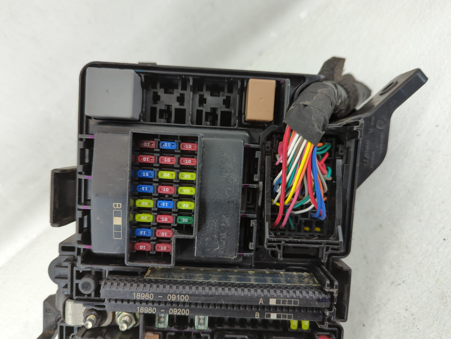 2016-2017 Hyundai Sonata Fusebox Fuse Box Panel Relay Module P/N:91950-C1820 Fits Fits 2016 2017 OEM Used Auto Parts - Oemus