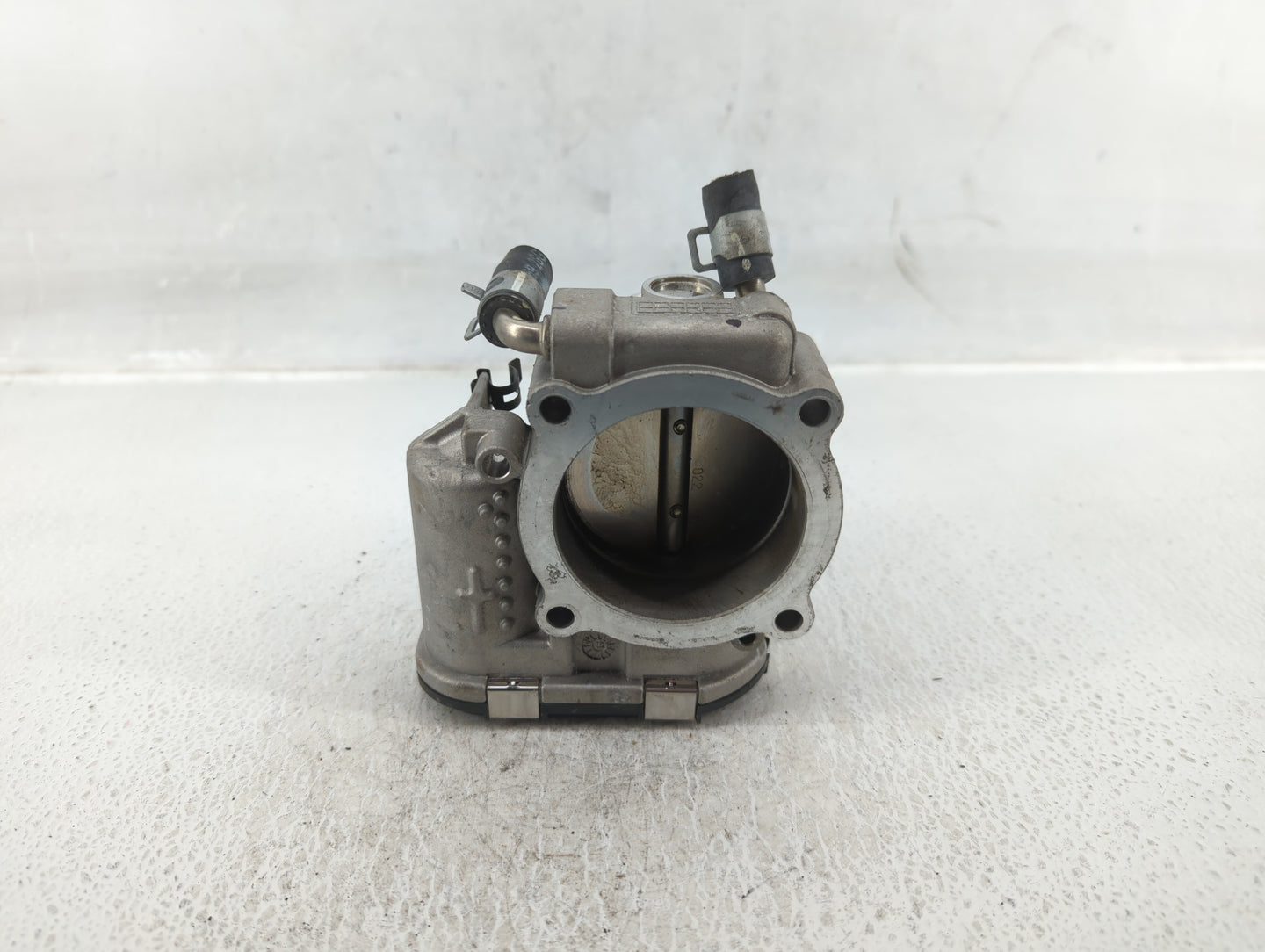 2015-2019 Hyundai Sonata Throttle Body P/N:35100-2G600 Fits Fits 2015 2016 2017 2018 2019 2020 2021 OEM Used Auto Parts - Oe
