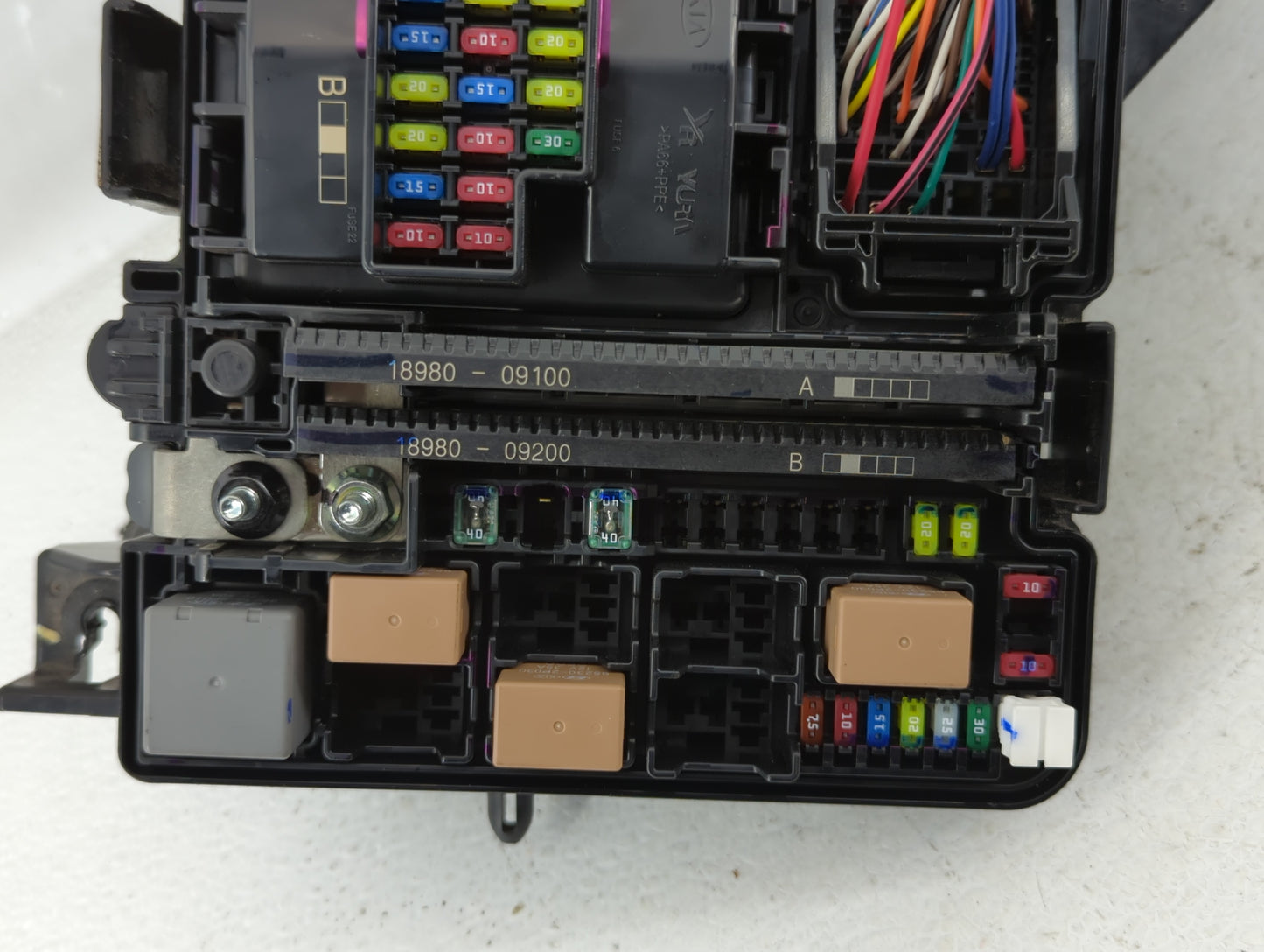 2016-2017 Hyundai Sonata Fusebox Fuse Box Panel Relay Module P/N:91950-C1820 Fits Fits 2016 2017 OEM Used Auto Parts - Oemus