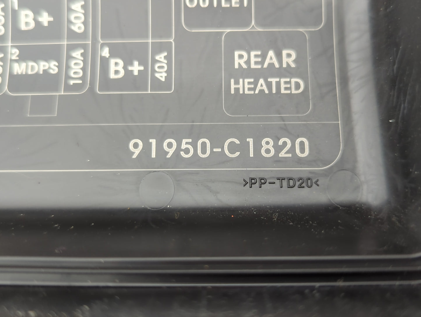 2016-2017 Hyundai Sonata Fusebox Fuse Box Panel Relay Module P/N:91950-C1820 Fits Fits 2016 2017 OEM Used Auto Parts - Oemus