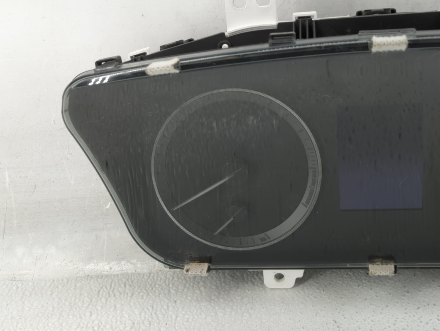 2016-2017 Hyundai Sonata Instrument Cluster Speedometer Gauges P/N:94001-C2201 Fits Fits 2016 2017 OEM Used Auto Parts - Oem