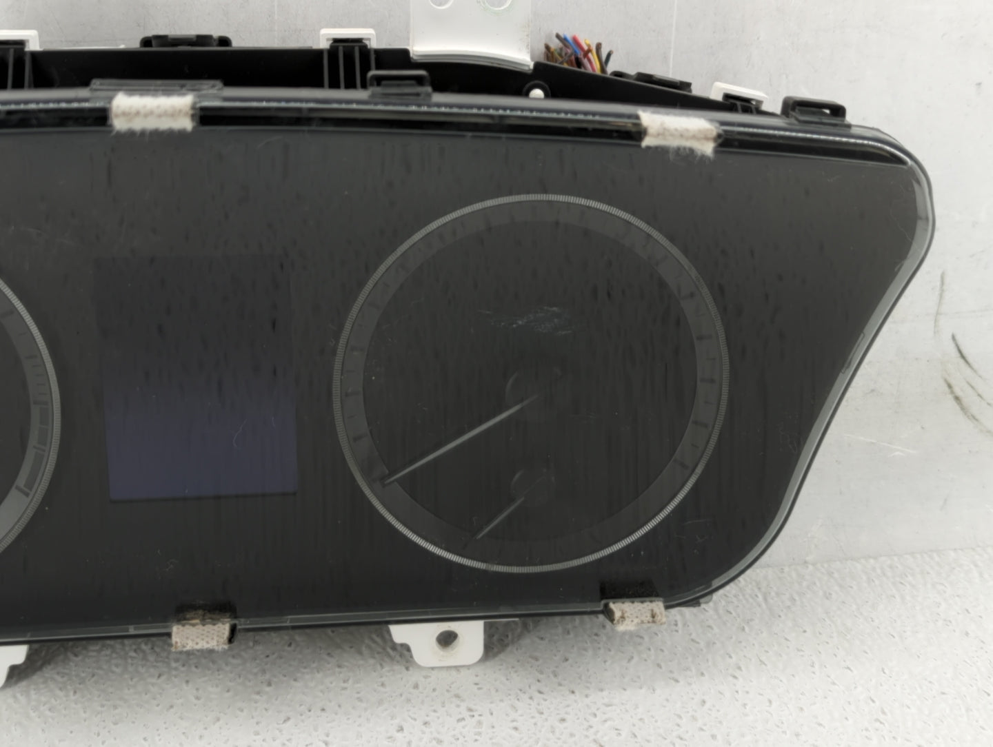 2016-2017 Hyundai Sonata Instrument Cluster Speedometer Gauges P/N:94001-C2201 Fits Fits 2016 2017 OEM Used Auto Parts - Oem