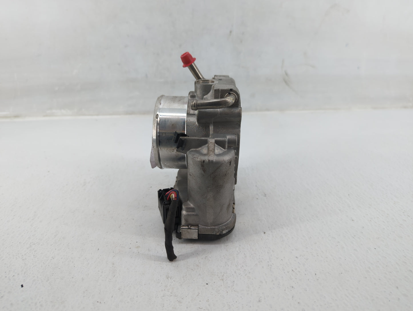 2015-2019 Hyundai Sonata Throttle Body P/N:35100-2G600 Fits Fits 2015 2016 2017 2018 2019 2020 2021 OEM Used Auto Parts - Oe