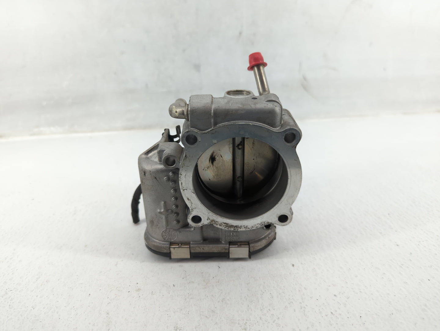 2015-2019 Hyundai Sonata Throttle Body P/N:35100-2G600 Fits Fits 2015 2016 2017 2018 2019 2020 2021 OEM Used Auto Parts - Oe