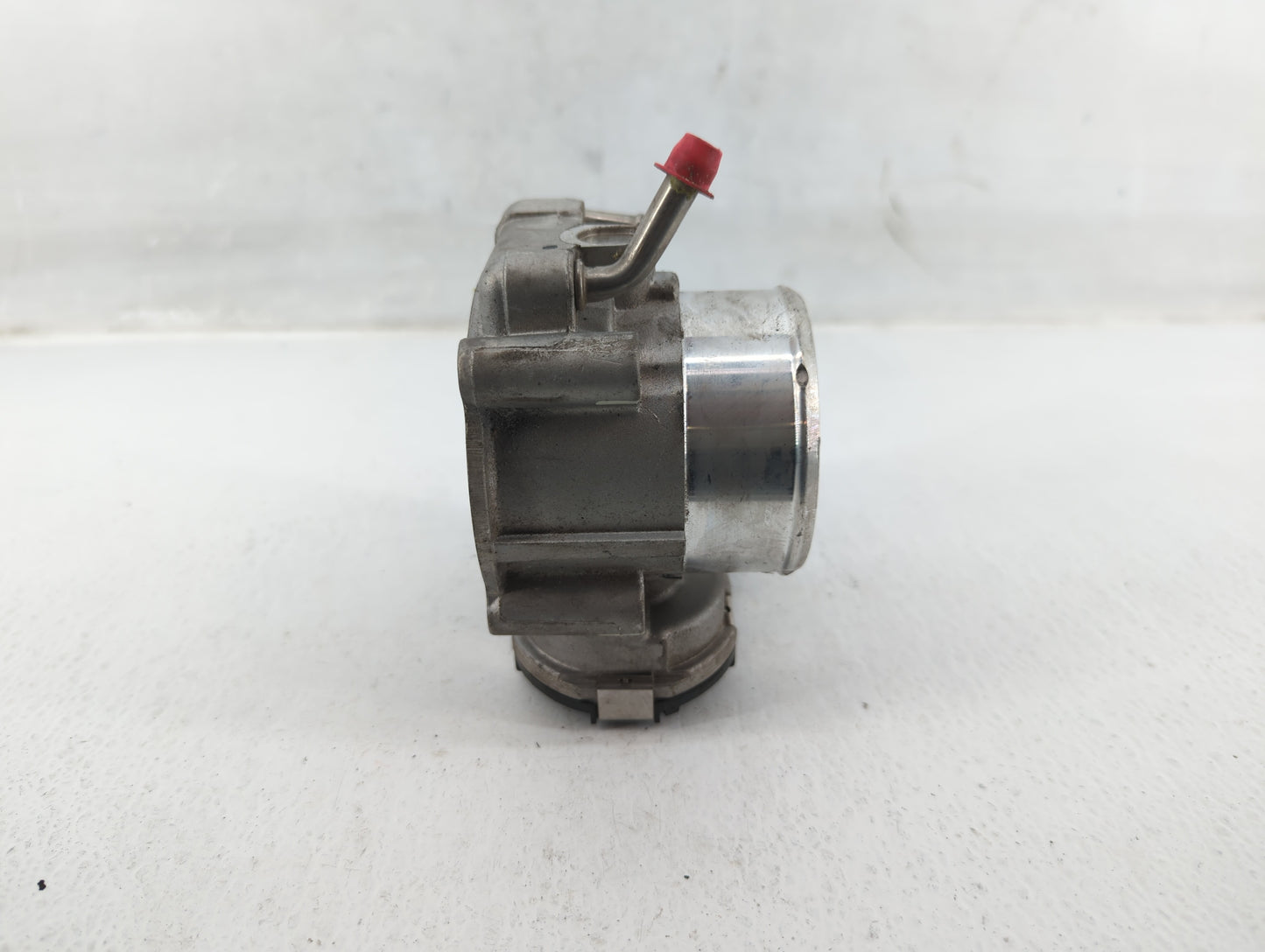 2015-2019 Hyundai Sonata Throttle Body P/N:35100-2G600 Fits Fits 2015 2016 2017 2018 2019 2020 2021 OEM Used Auto Parts - Oe