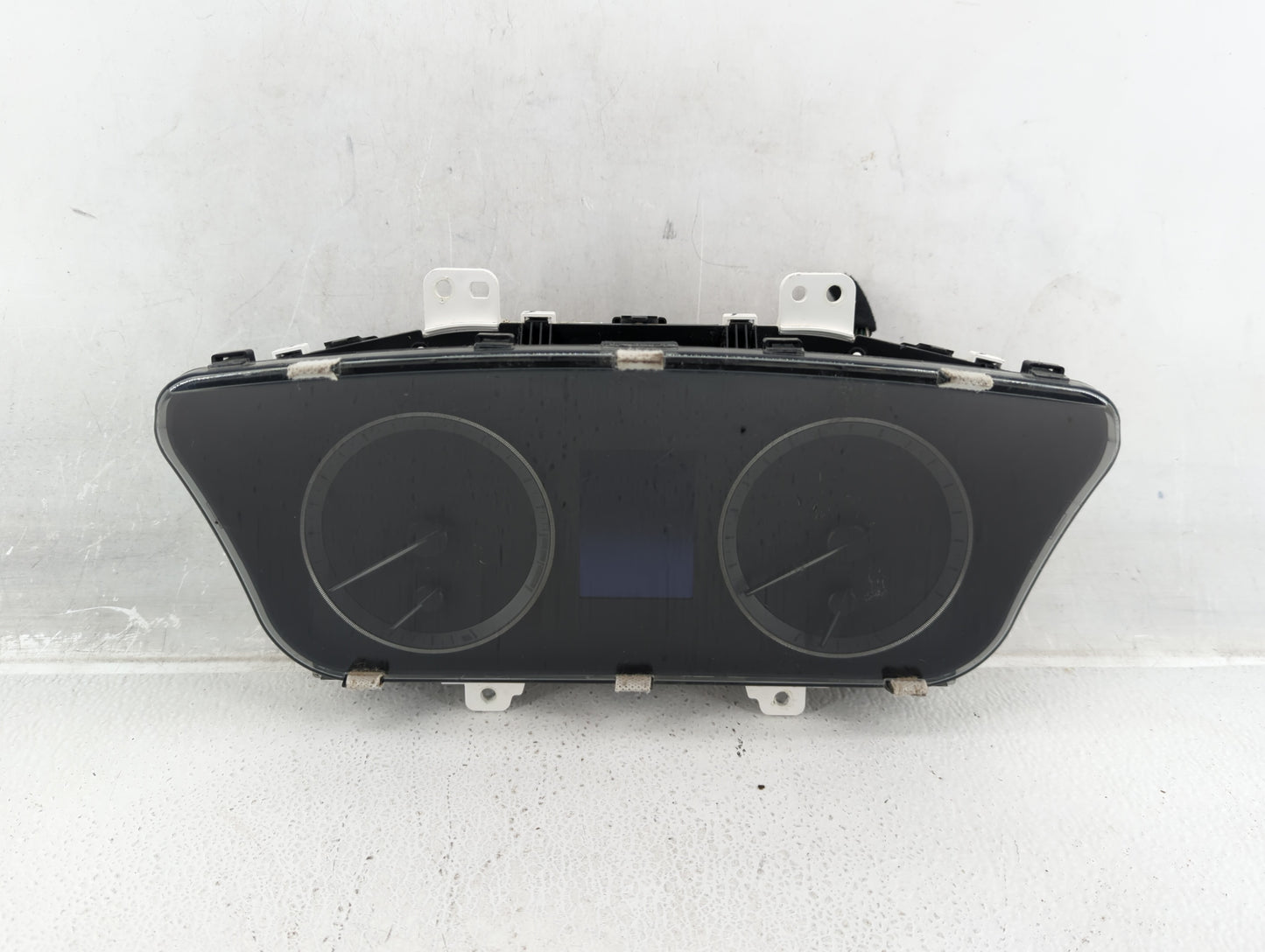 2016-2017 Hyundai Sonata Instrument Cluster Speedometer Gauges P/N:94001-C2201 Fits Fits 2016 2017 OEM Used Auto Parts - Oem