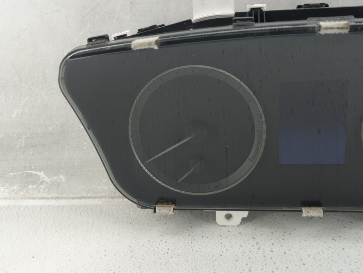 2016-2017 Hyundai Sonata Instrument Cluster Speedometer Gauges P/N:94001-C2201 Fits Fits 2016 2017 OEM Used Auto Parts - Oem
