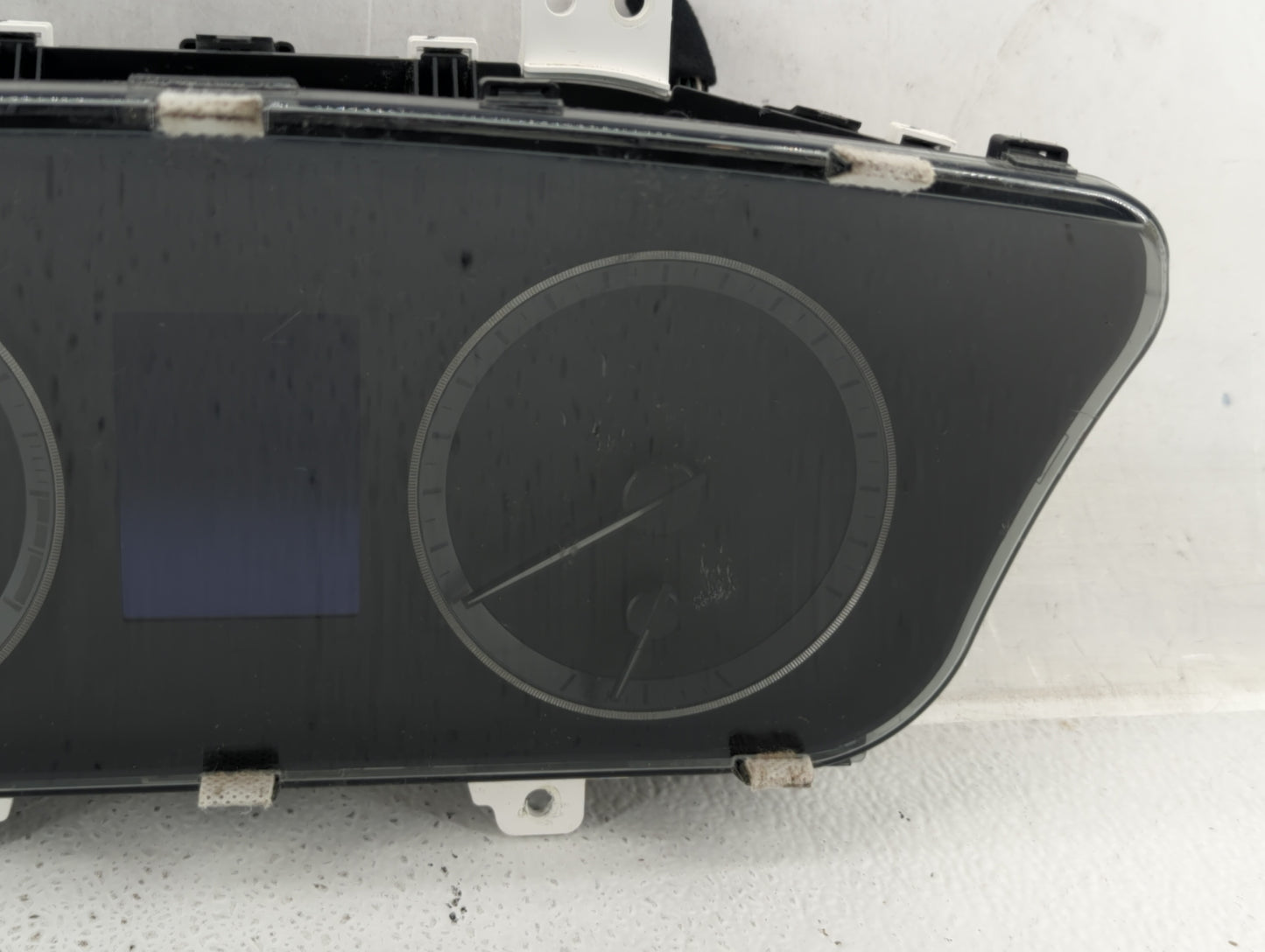 2016-2017 Hyundai Sonata Instrument Cluster Speedometer Gauges P/N:94001-C2201 Fits Fits 2016 2017 OEM Used Auto Parts - Oem