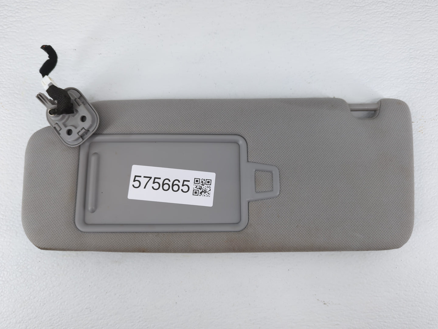 2015-2019 Hyundai Sonata Sun Visor Shade Replacement Passenger Right Mirror Fits Fits 2015 2016 2017 2018 2019 OEM Used Auto