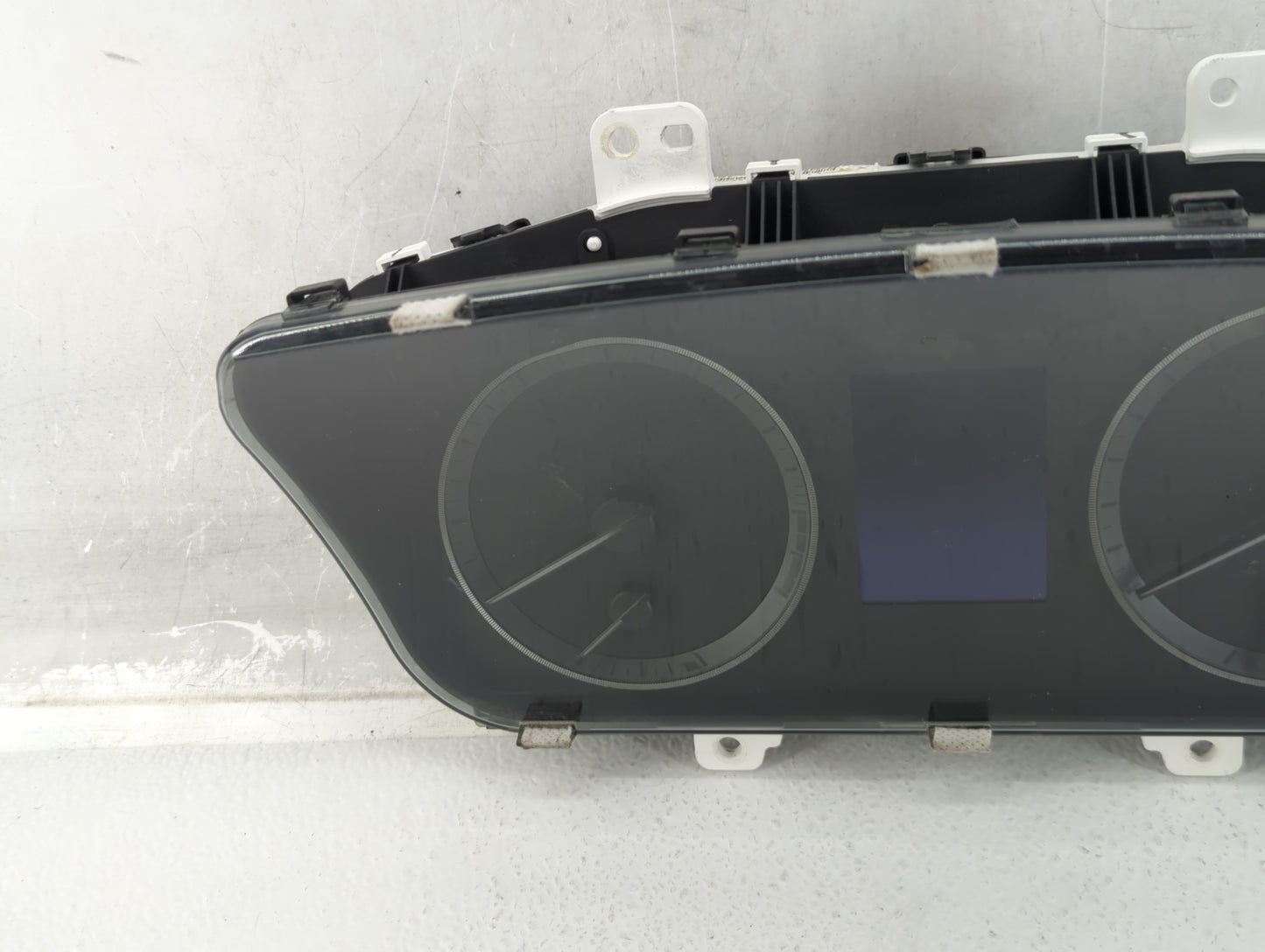 2016-2017 Hyundai Sonata Instrument Cluster Speedometer Gauges P/N:94001-C2201 Fits Fits 2016 2017 OEM Used Auto Parts - Oem