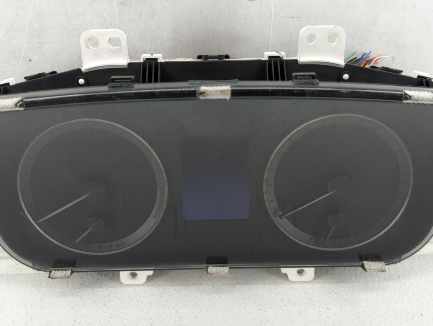 2016-2017 Hyundai Sonata Instrument Cluster Speedometer Gauges P/N:94001-C2201 Fits Fits 2016 2017 OEM Used Auto Parts - Oem