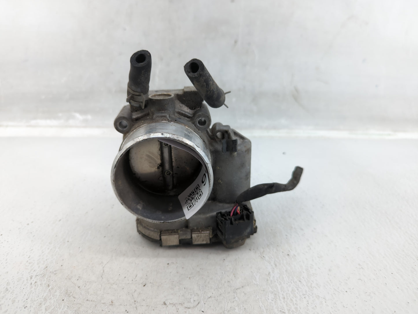 2015-2019 Hyundai Sonata Throttle Body P/N:35100-2G600 Fits Fits 2015 2016 2017 2018 2019 2020 2021 OEM Used Auto Parts - Oe