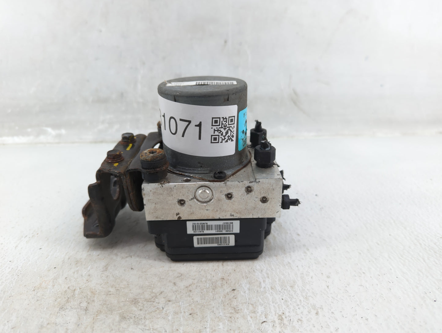 2015-2017 Hyundai Sonata ABS Pump Control Module Replacement P/N:61589-45100 Fits Fits 2015 2016 2017 OEM Used Auto Parts - 