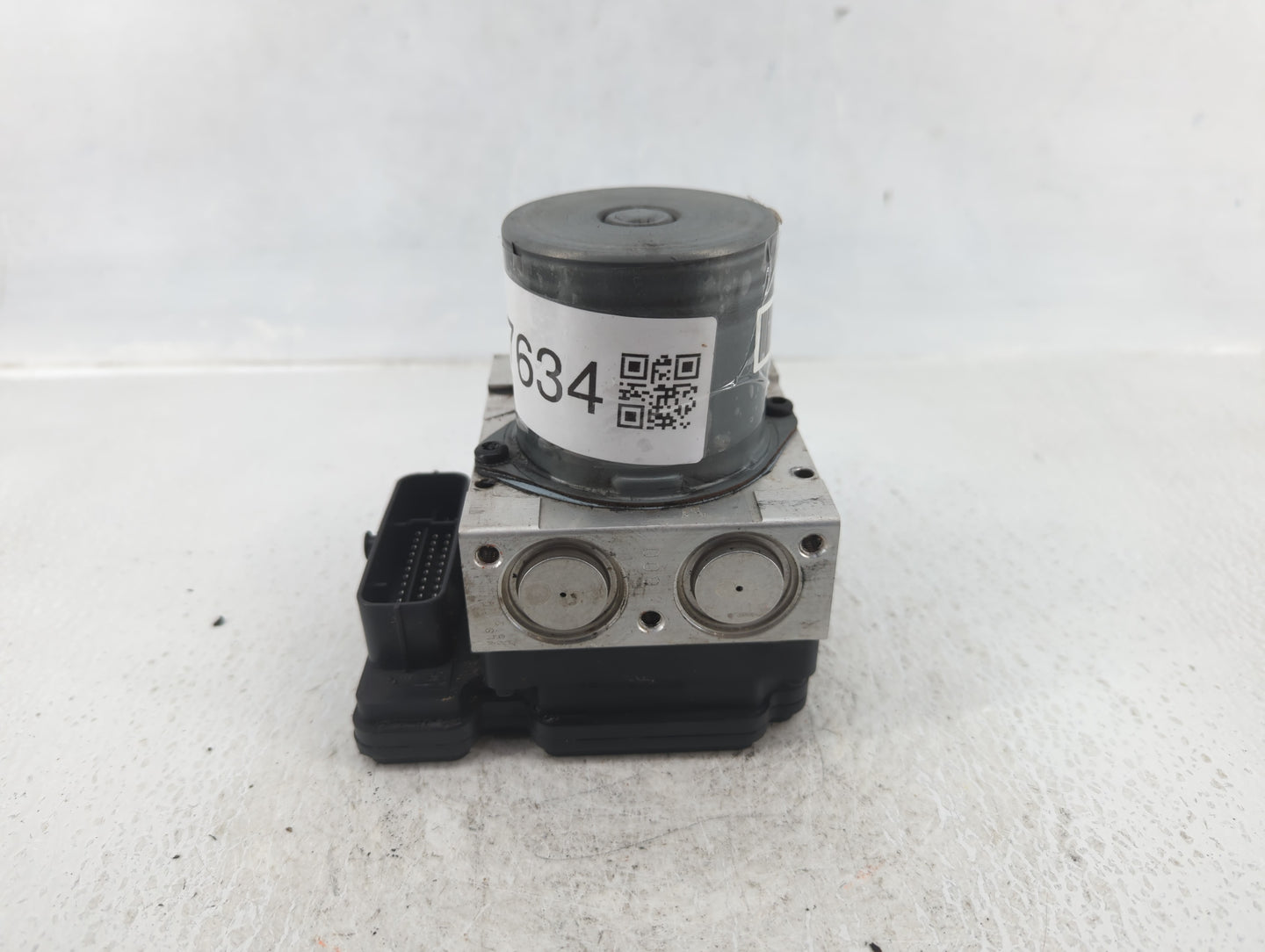 2015-2017 Hyundai Sonata ABS Pump Control Module Replacement P/N:61589-45100 Fits Fits 2015 2016 2017 OEM Used Auto Parts - 