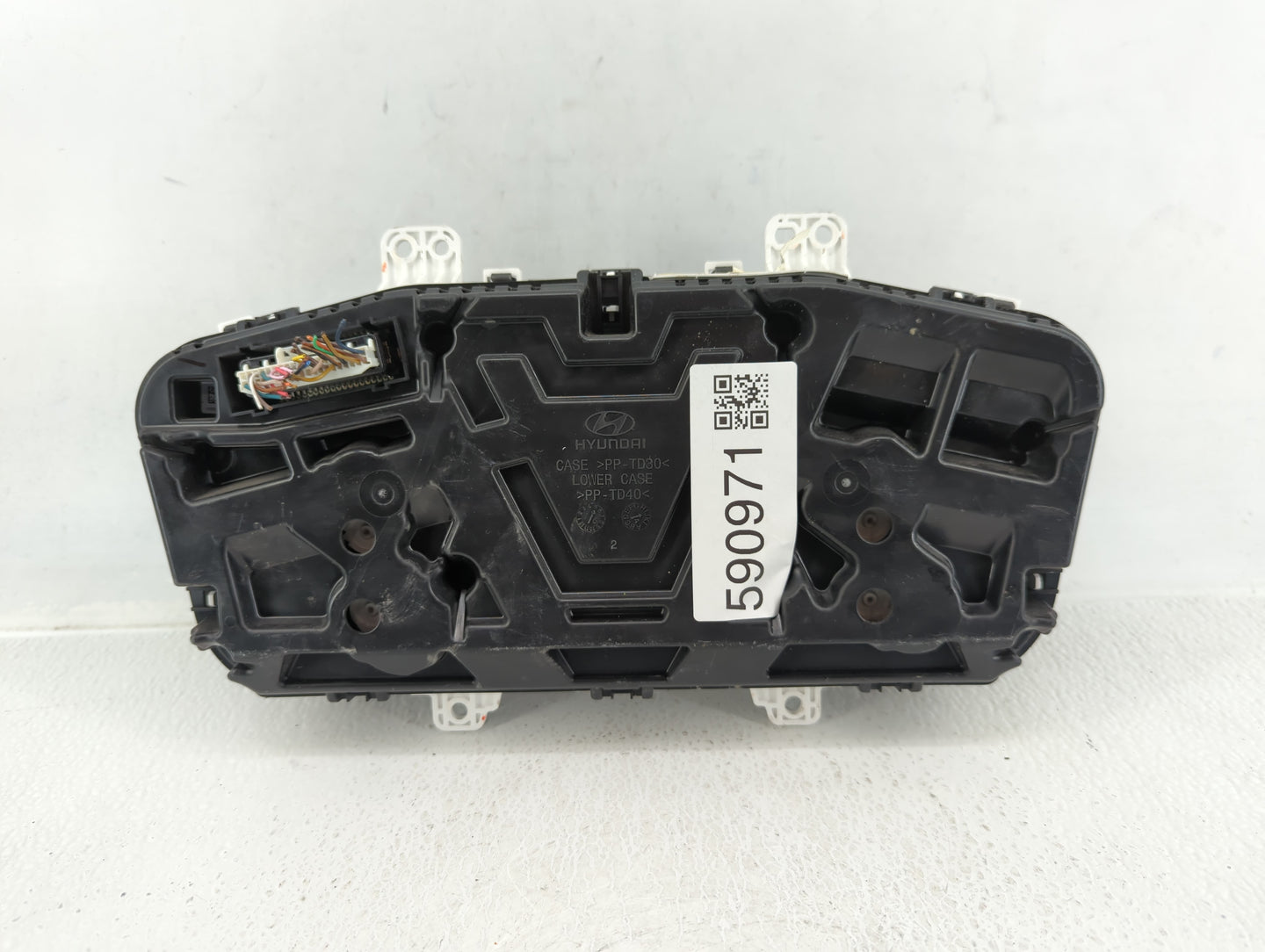2016-2017 Hyundai Sonata Instrument Cluster Speedometer Gauges P/N:94001-C2201 Fits Fits 2016 2017 OEM Used Auto Parts - Oem