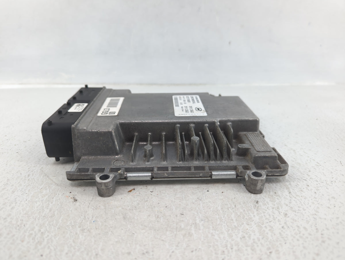 2015-2017 Hyundai Sonata PCM Engine Control Computer ECU ECM PCU OEM P/N:39101-2GGL3 Fits 2015 2016 2017 OEM Used Auto Parts